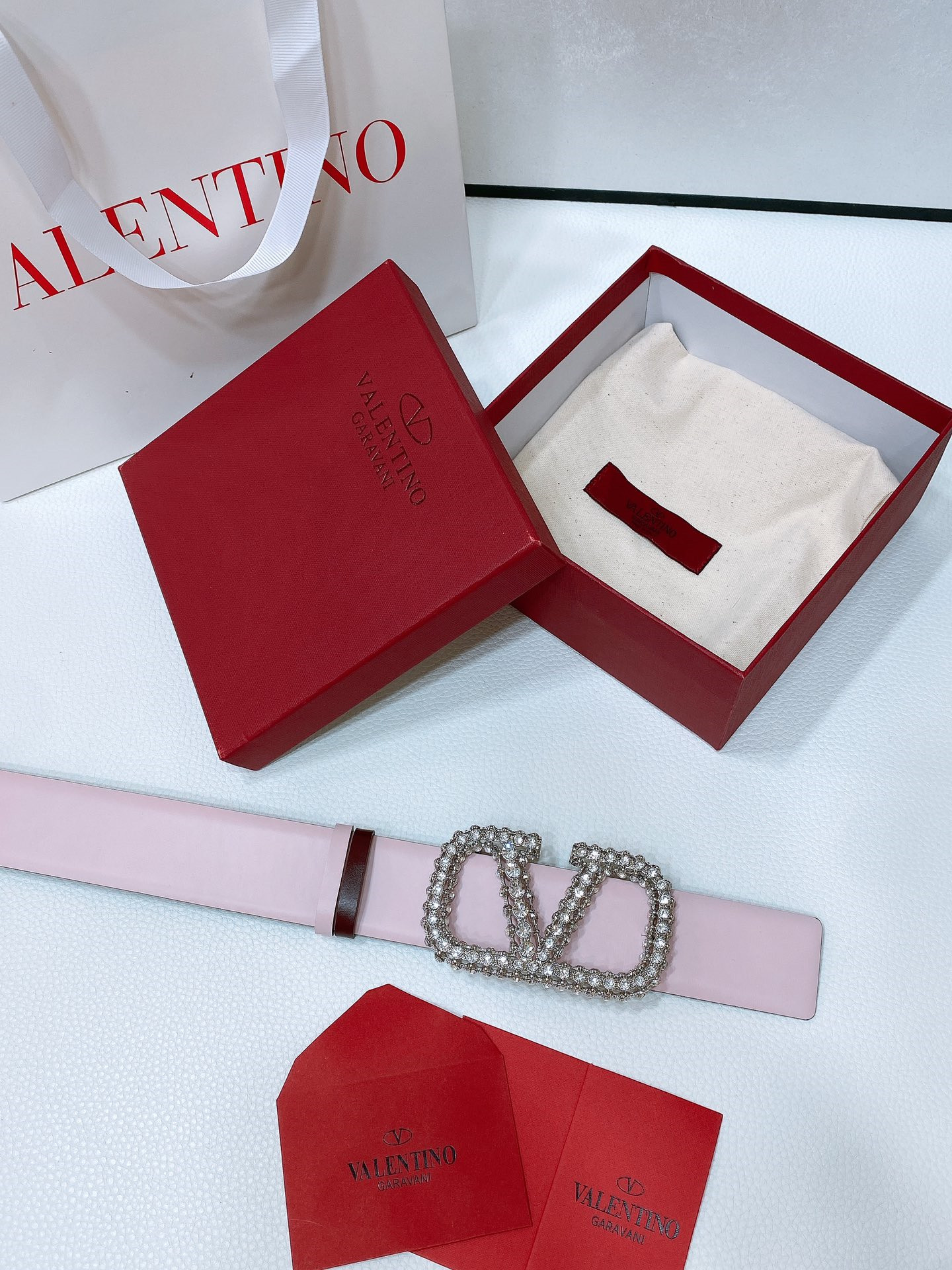 Va1e*ntin0 reversible calfskin belt