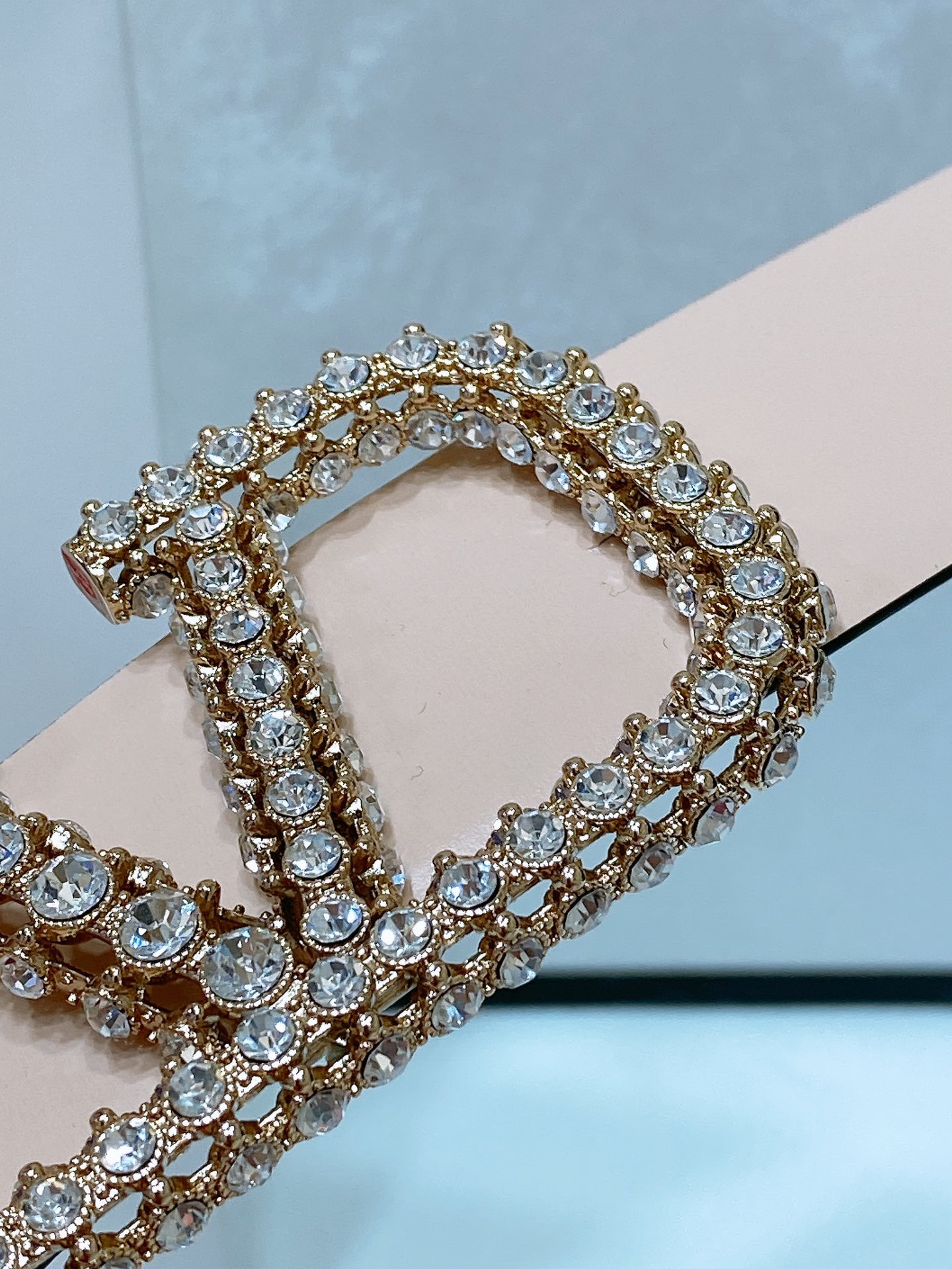 Va1e*ntin0 reversible calfskin belt