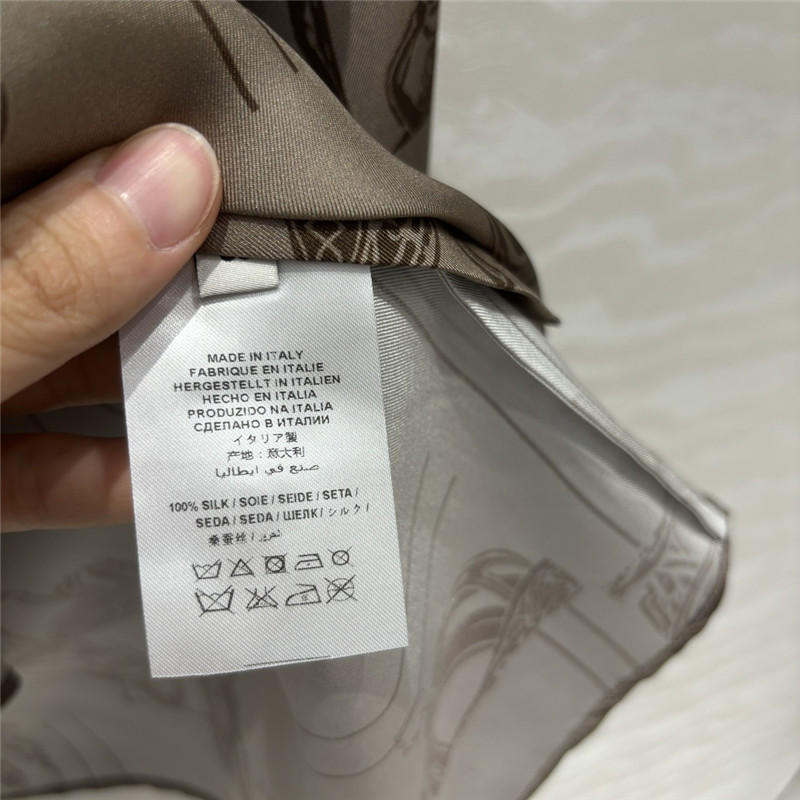 H**me5 chain and rope print silk shirt replicas clothes