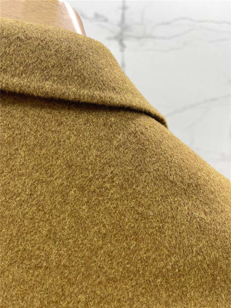 H**me5 cashmere coat replica d&g clothing