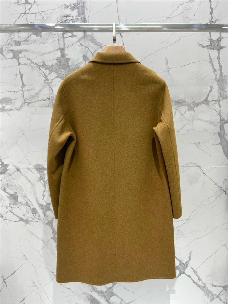 H**me5 cashmere coat replica d&g clothing