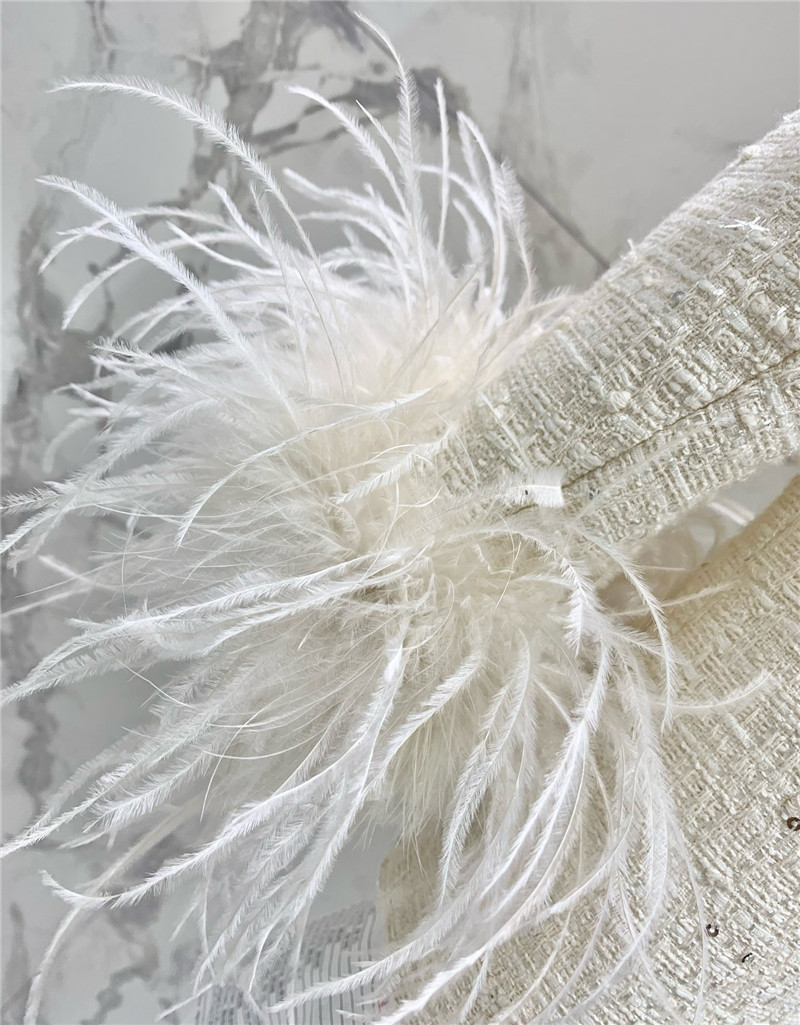 Va1e*ntin0 sequined ostrich feather cuffs suit replica clothes