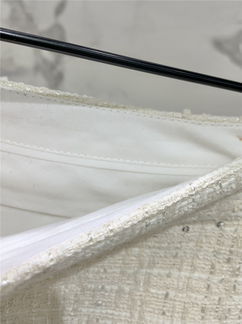 Va1e*ntin0 sequined ostrich feather cuffs suit replica clothes