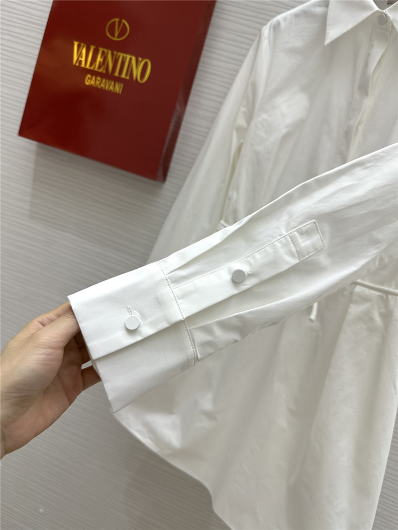 Va1e*ntin0 bow tie dress replica clothing sites