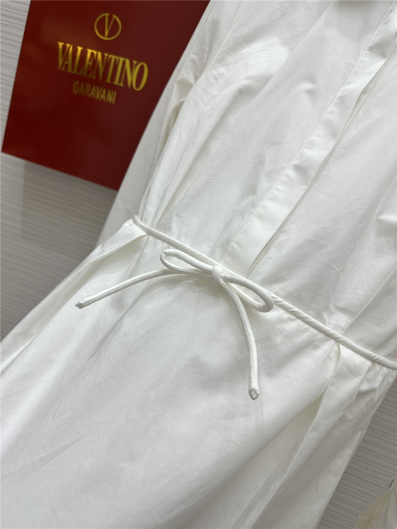 Va1e*ntin0 bow tie dress replica clothing sites