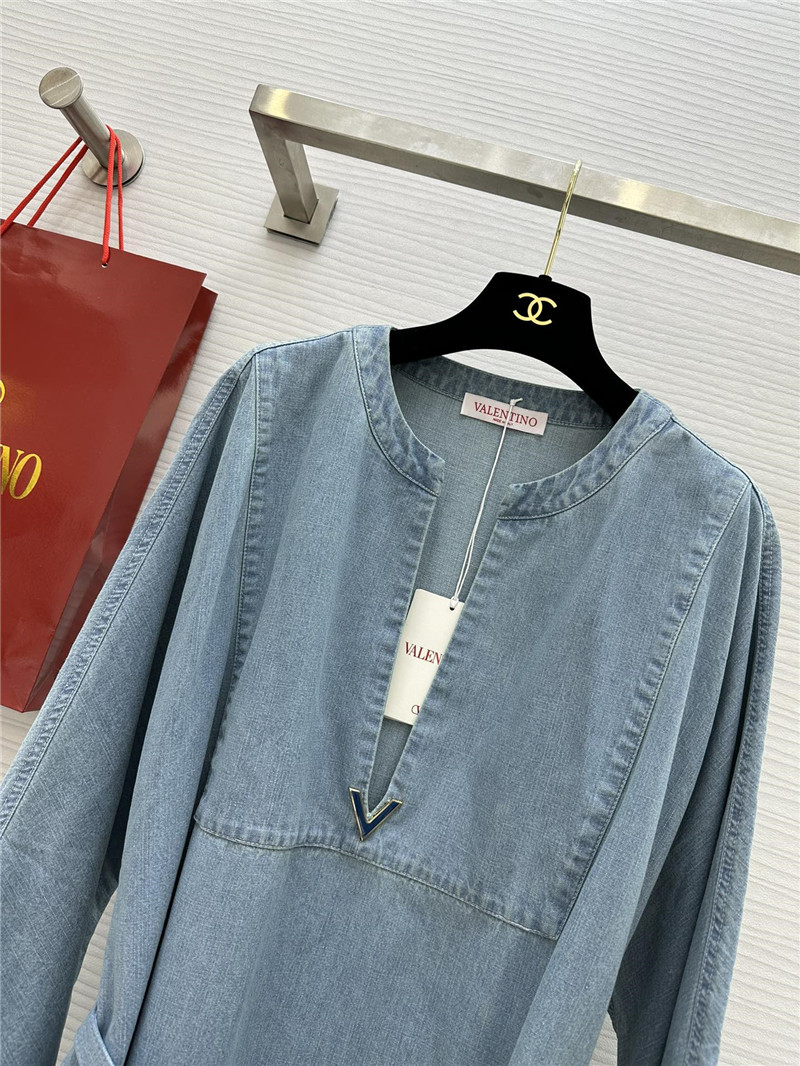 Va1e*ntin0 vintage denim maxi skirt replica clothing sites