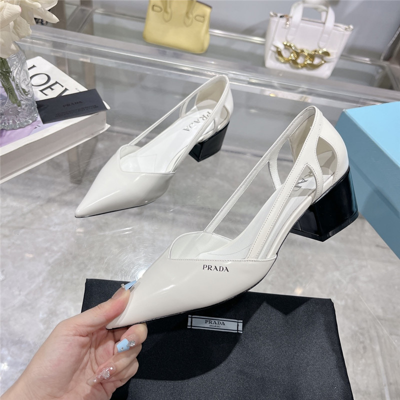 pra*a pointed toe block heel sandals Marg*e1a replica shoes