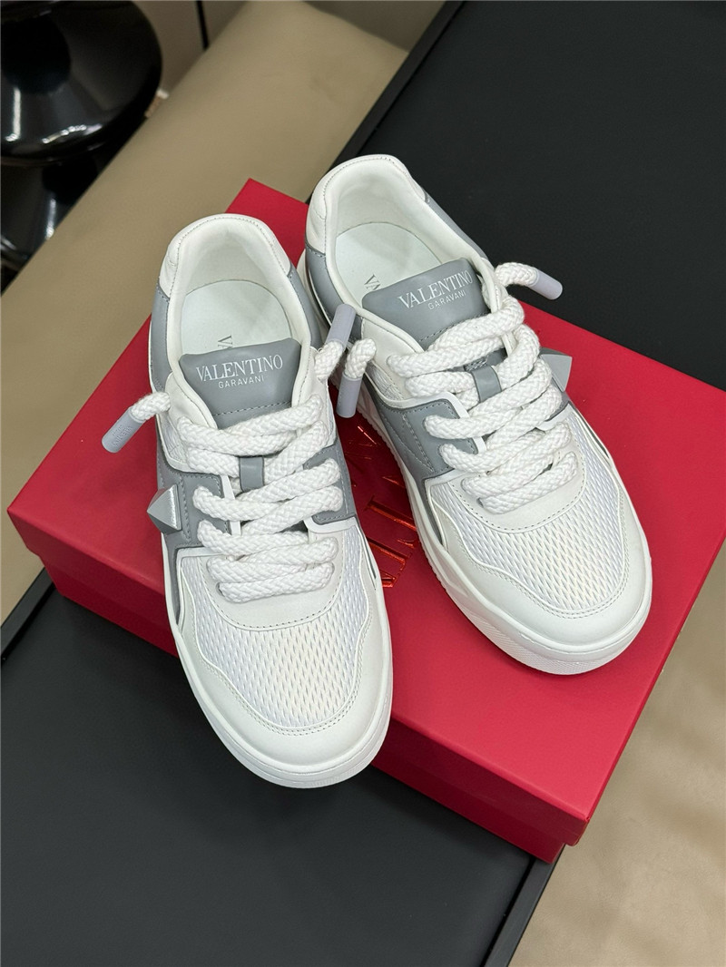 Va1e*ntin0 one stud xl leather sneakers