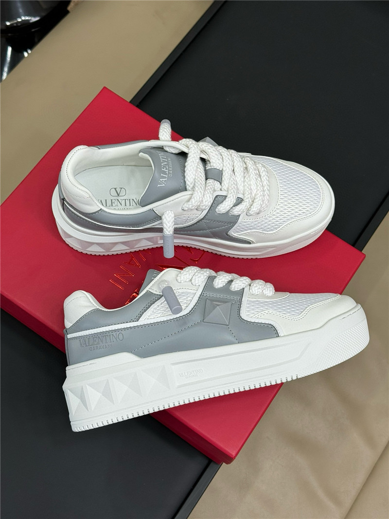 Va1e*ntin0 one stud xl leather sneakers