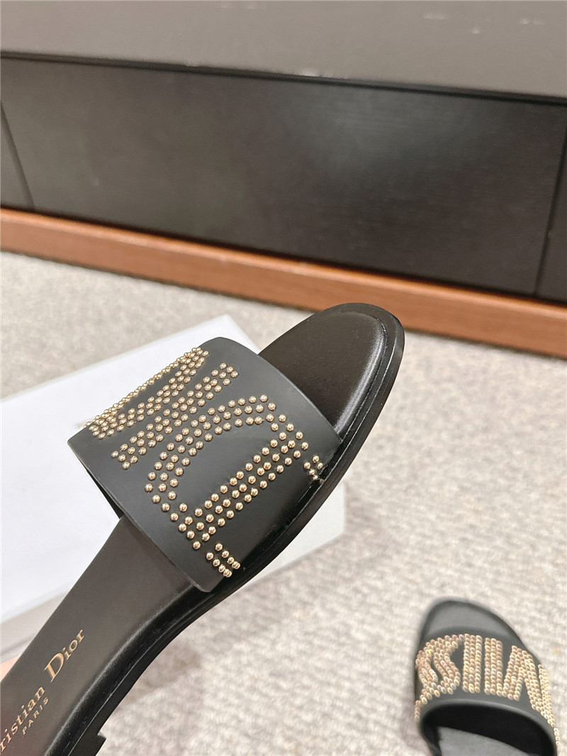 D10r dway slide black calfskin with gold-finish studs