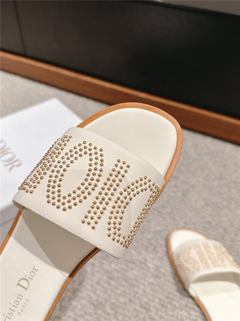 D10r dway slide white calfskin with gold-finish studs
