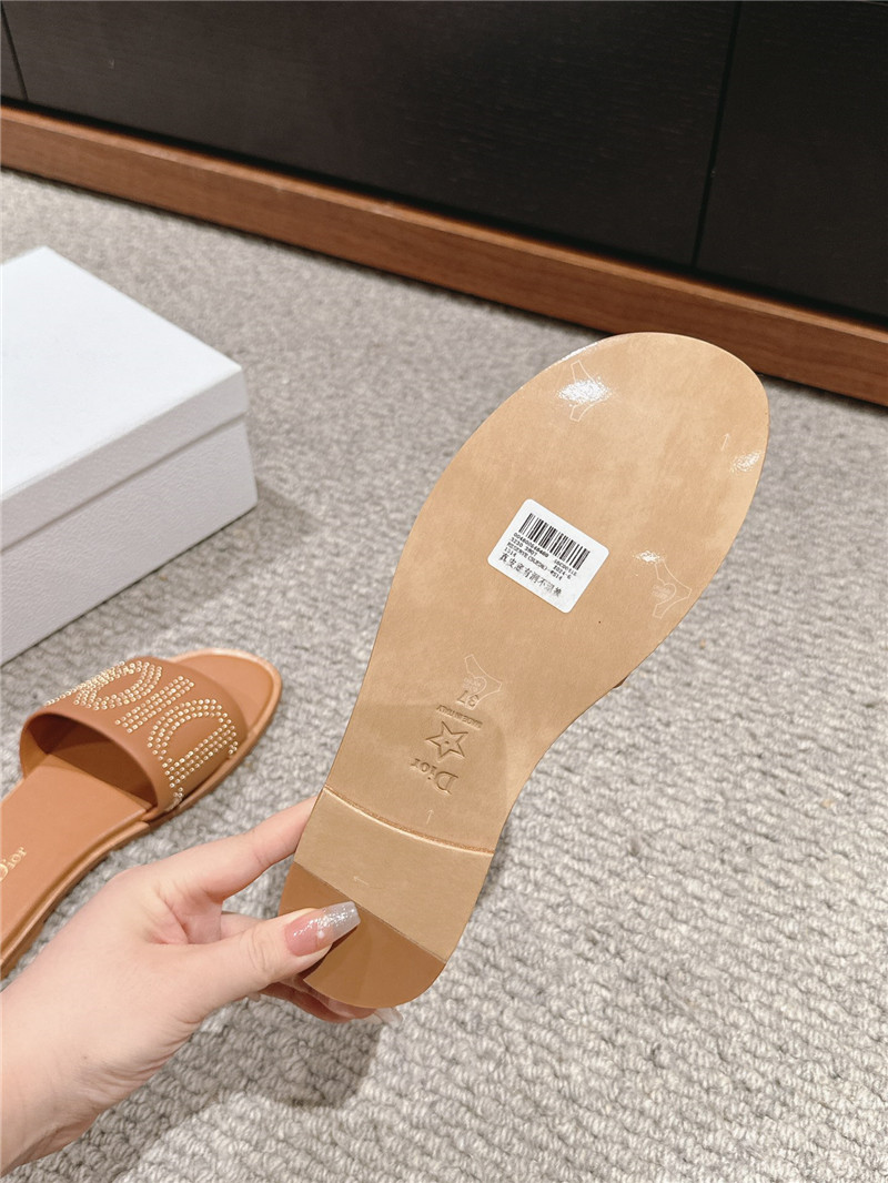 D10r dway slide brown calfskin with gold-finish studs