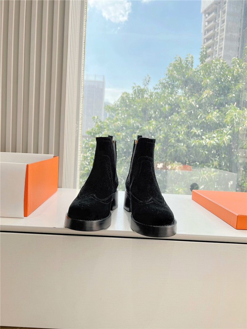 H**me5 suede chelsea boots