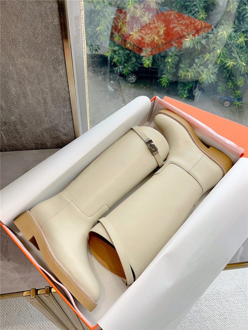 H**me5 faustine boot in beige