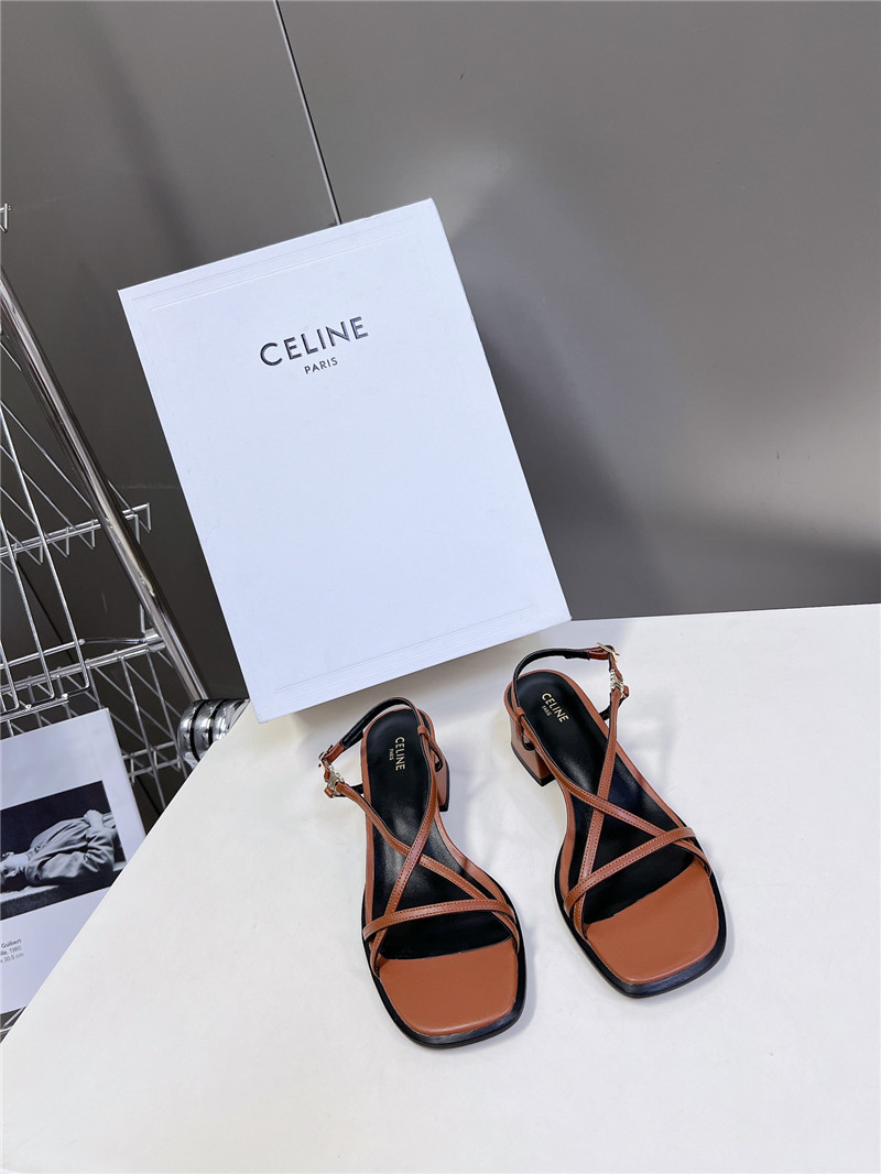Ce1i*e cuir triomphe brown lambskin flat sandals