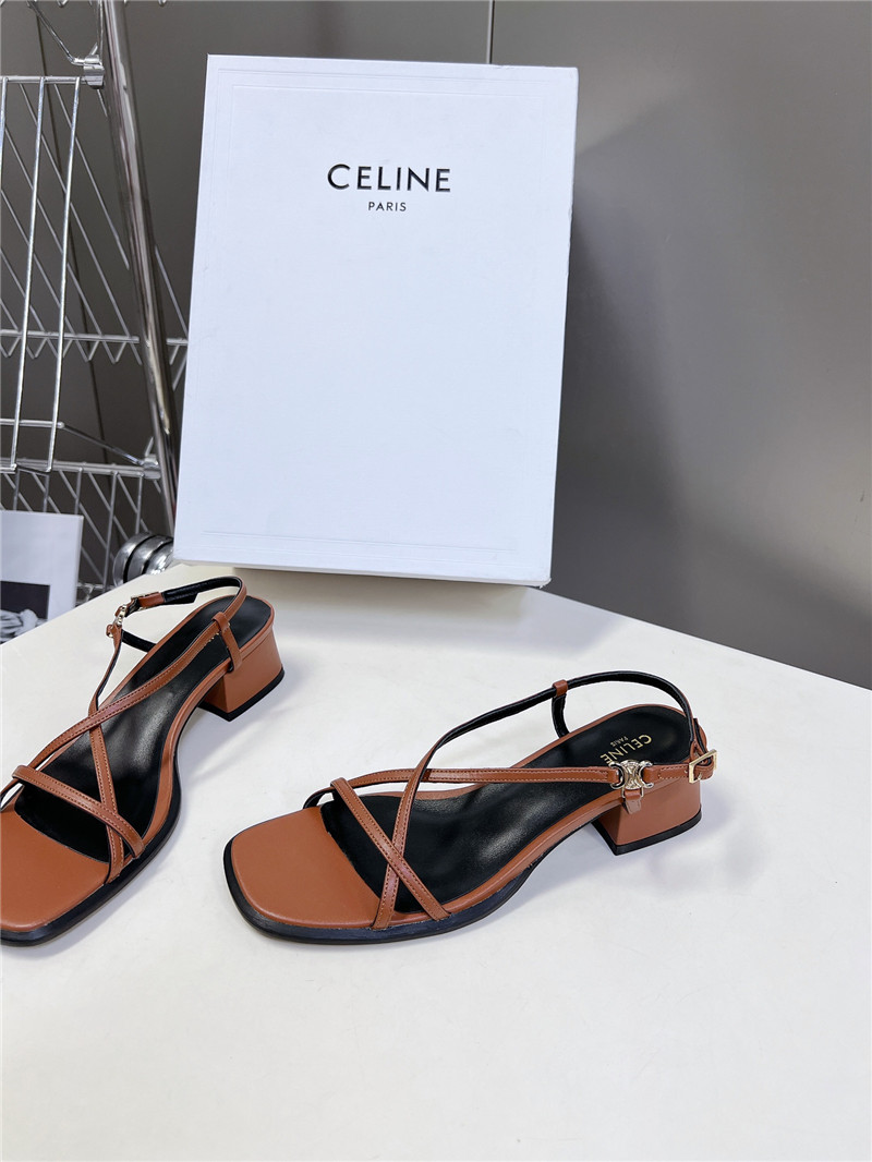 Ce1i*e cuir triomphe brown lambskin flat sandals