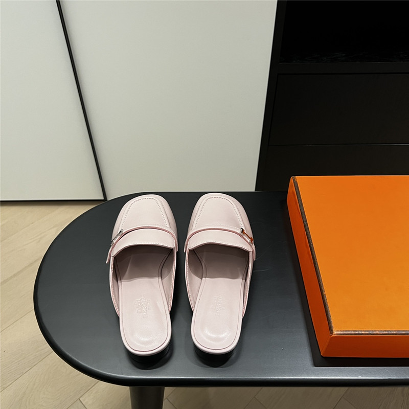 H**me5 buckle groupie mules pink goatskin