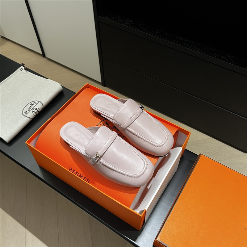 H**me5 buckle groupie mules pink goatskin