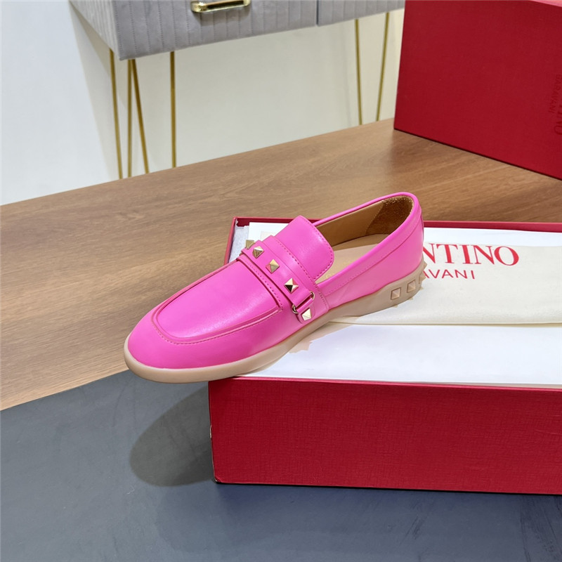 Va1e*ntin0 leisure nappa leather loafer in fuchsia