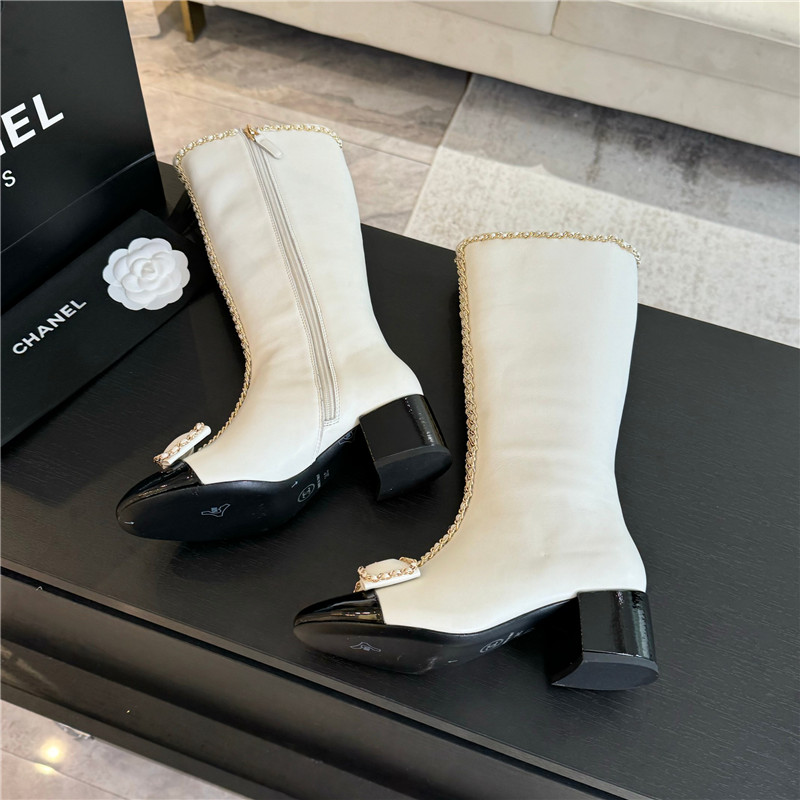 Ch**el calfskin bow patent leather keen high boots