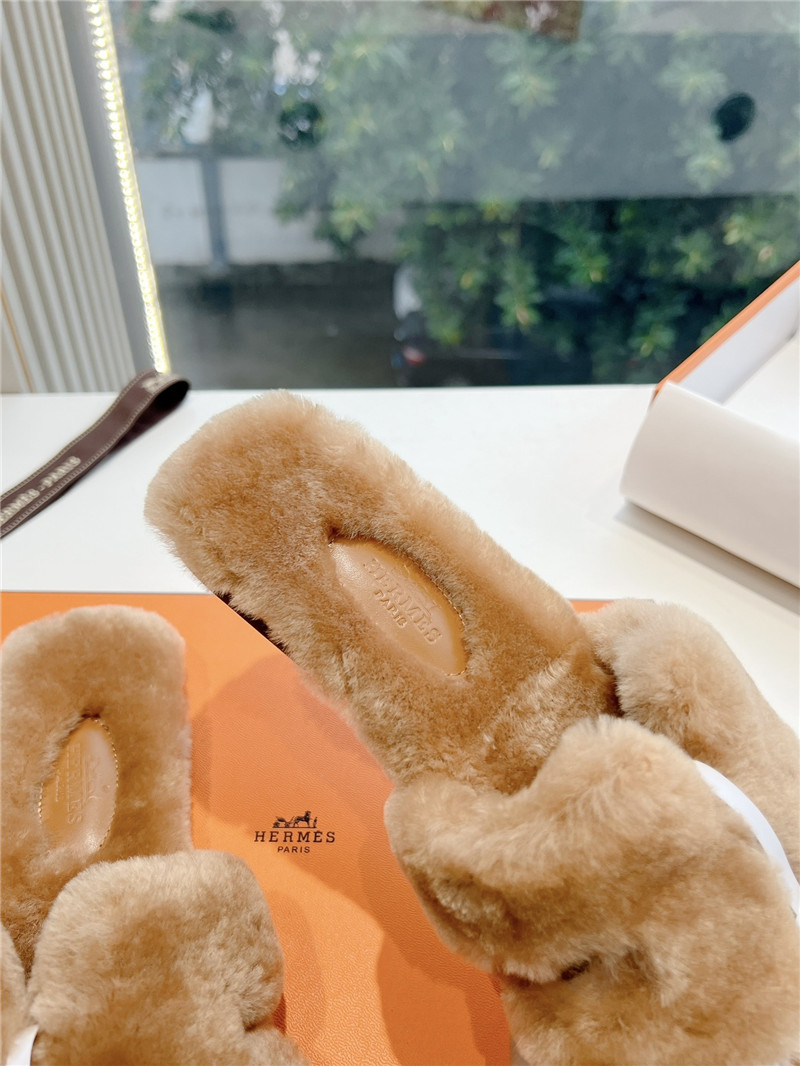 H**me5 shearling h cut-out izmir sandal brown