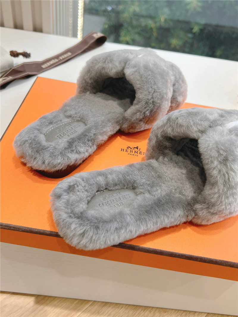 H**me5 shearling h cut-out izmir sandals grey