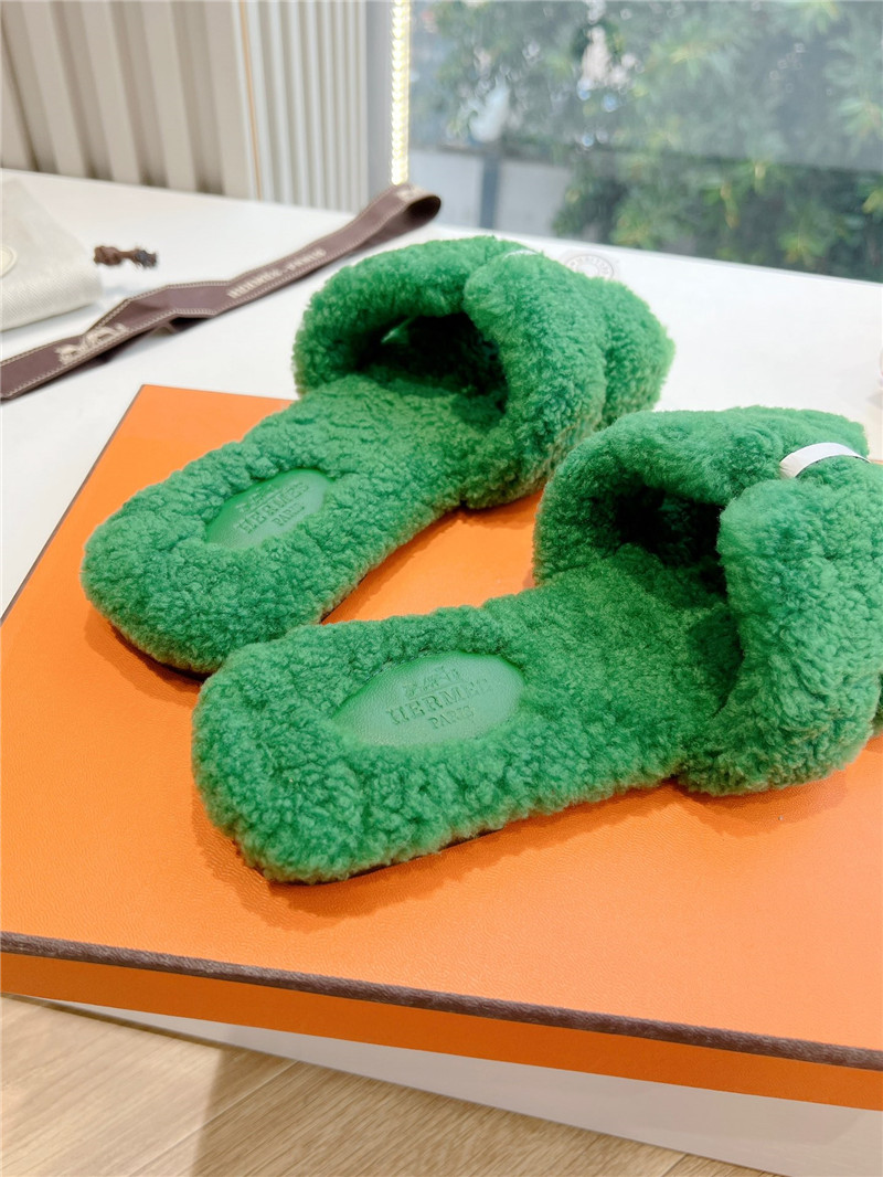 H**me5 shearling h cut-out izmir sandals green