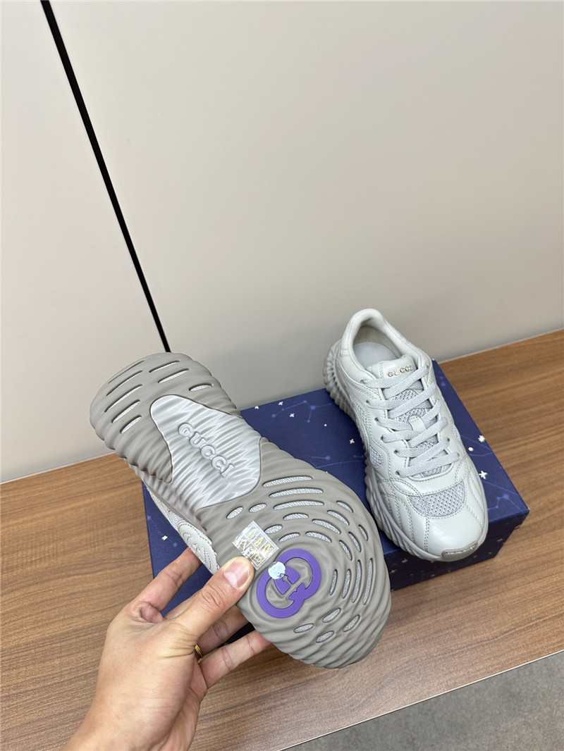 Gvc*1 gray chunky sneakers