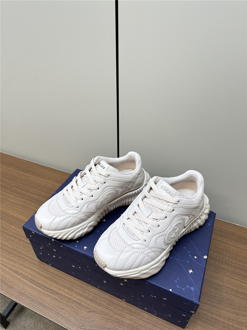 Gvc*1 beige chunky sneakers