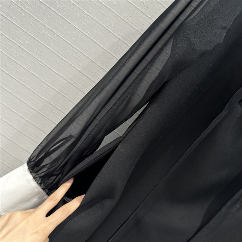 Va1e*ntin0 ribbon fungus pleated silk sleeve dress replica clothes