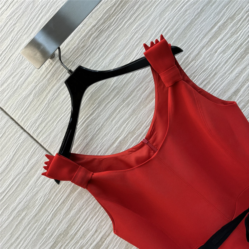 D10r red dress replica clothes