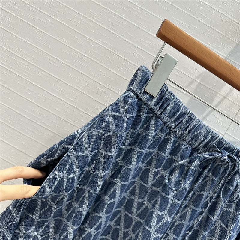 Va1e*ntin0 v jacquard denim long skirt replica clothing