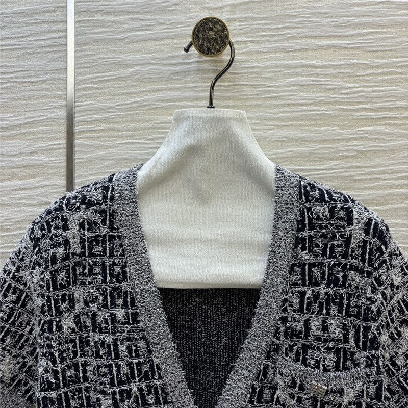 Givenchy V-neck knitted short-sleeved cardigan replica clothing