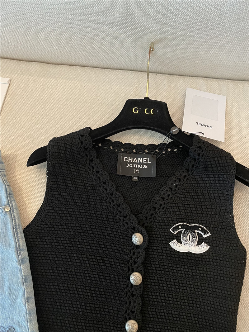 Ch**el new knitted vest cheap replica designer clothes