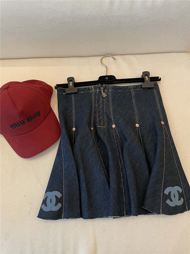 Ch**el new pleated skirt replica designer clothing websites