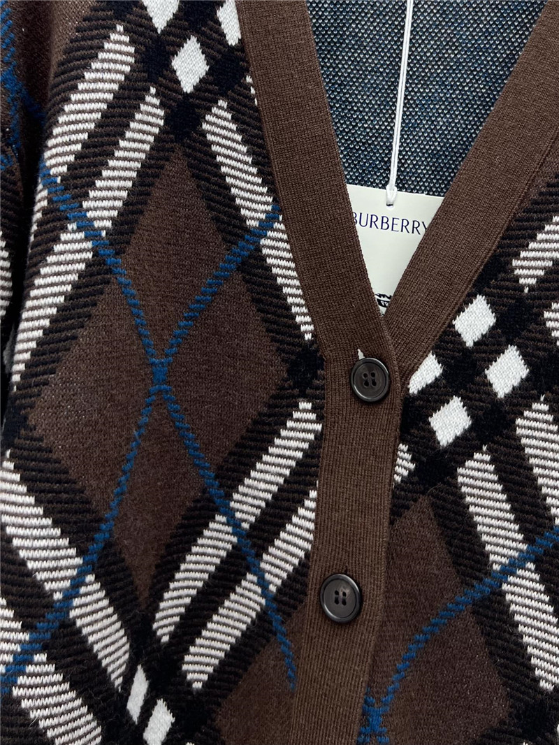 Bv*b*rry checked wool cardigan replica d&g clothing