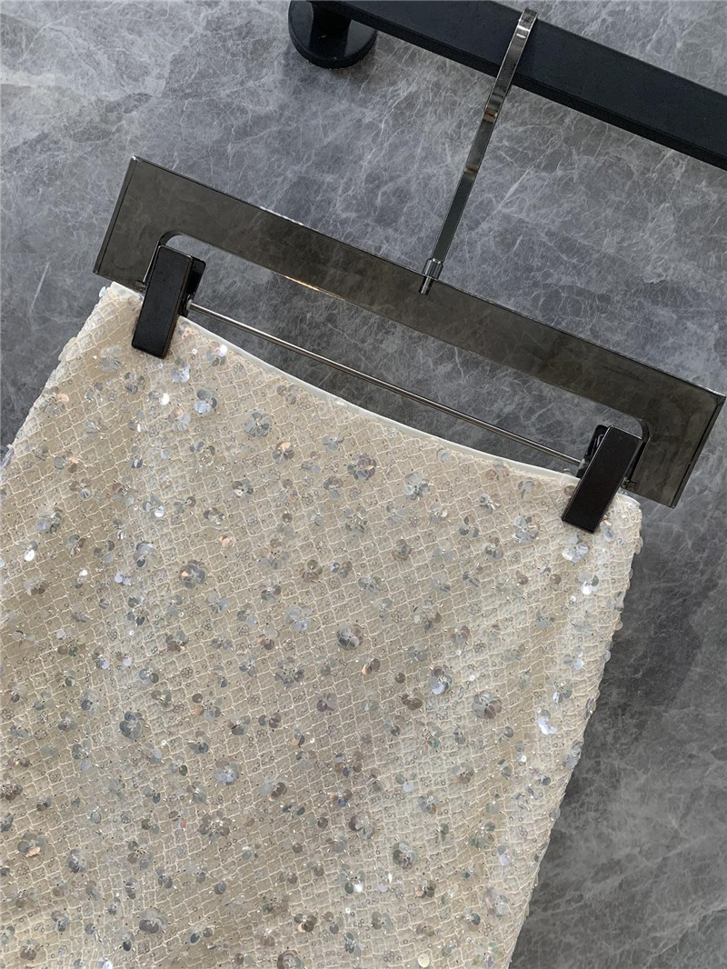 Va1e*ntin0 sequined flower straight skirt replica clothing sites