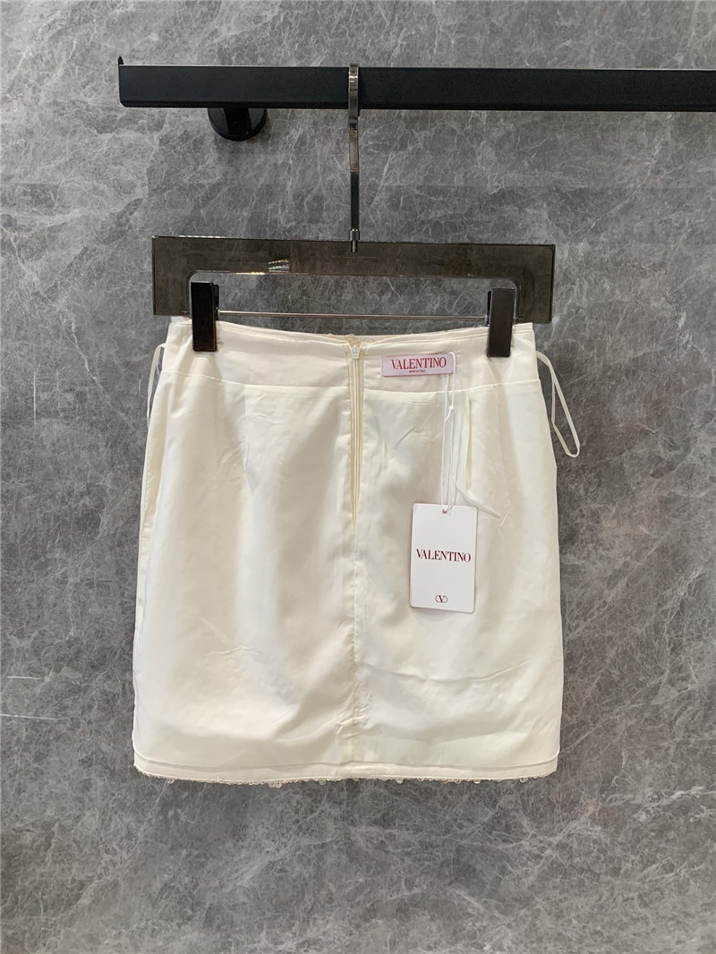 Va1e*ntin0 sequined flower straight skirt replica clothing sites