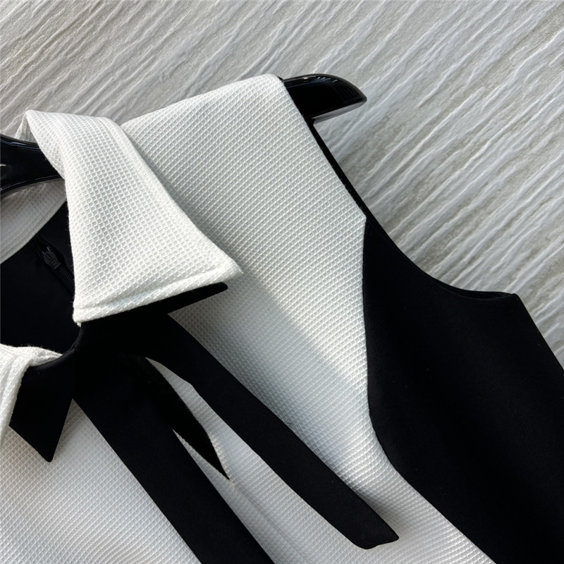 Va1e*ntin0 sleeveless dress replica clothing sites