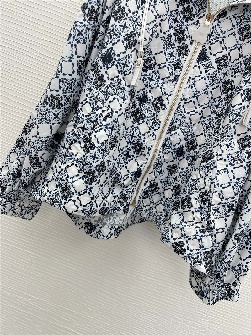 l0vis Vvtt0n lv monogram sun protection jacket replicas clothes