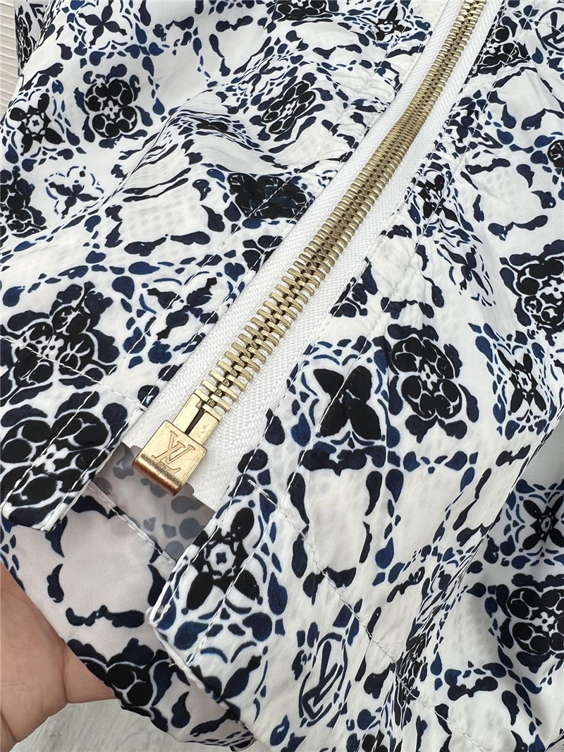 l0vis Vvtt0n lv monogram sun protection jacket replicas clothes