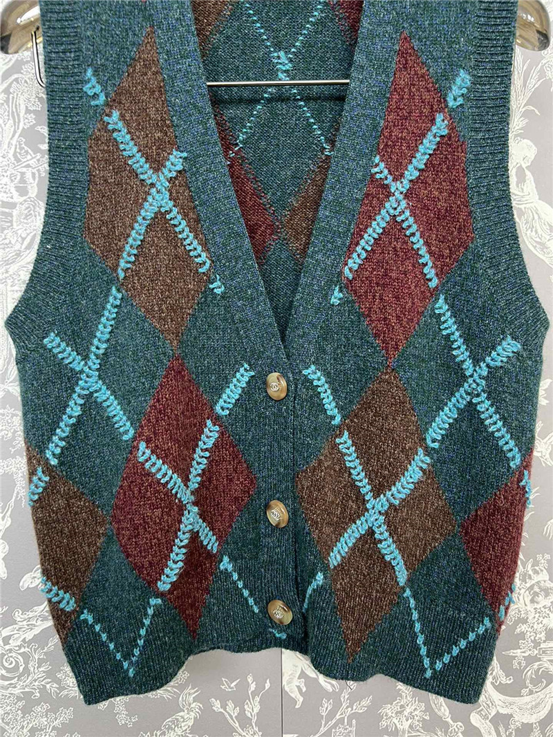 Ch**el cashmere knitted plaid vest replica clothes