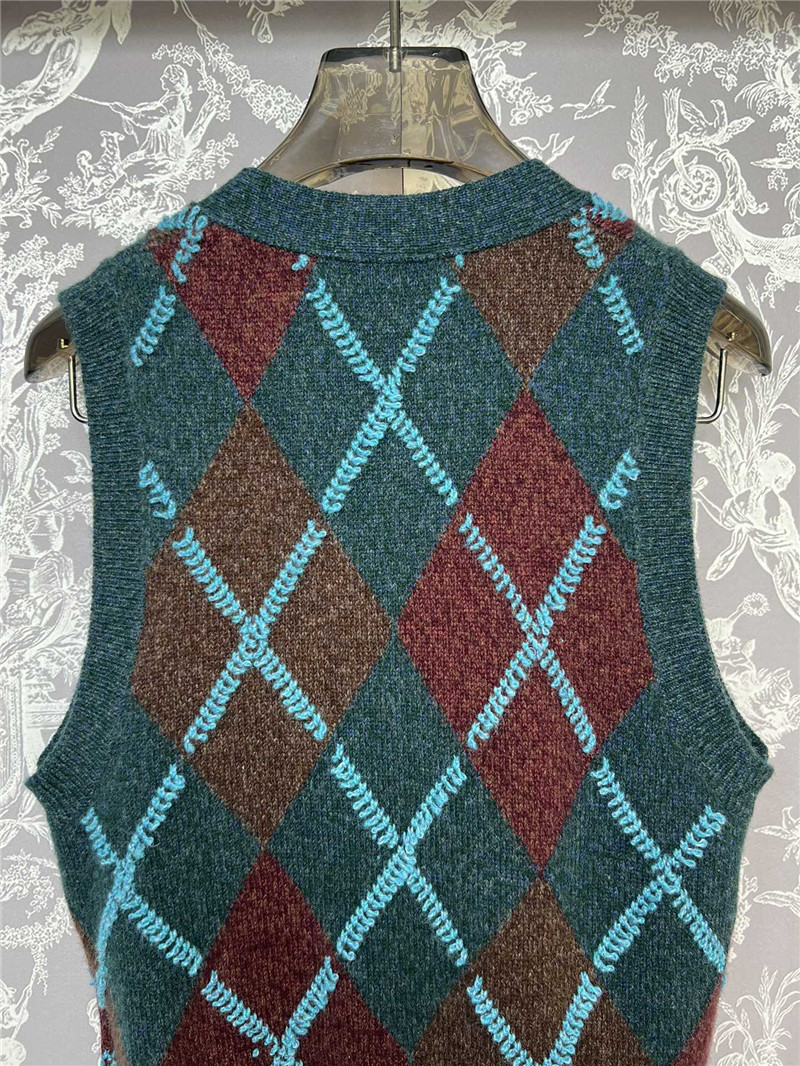 Ch**el cashmere knitted plaid vest replica clothes