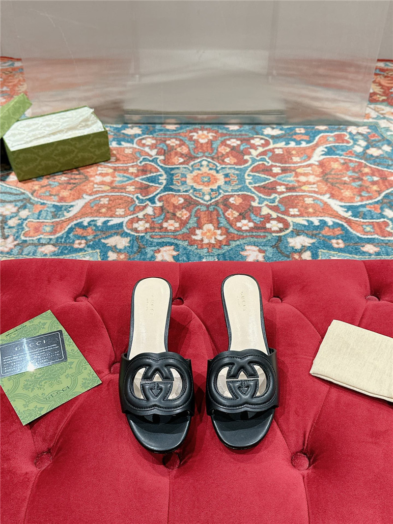 Gvc*1 interlocking g black mid-heel slide sandals