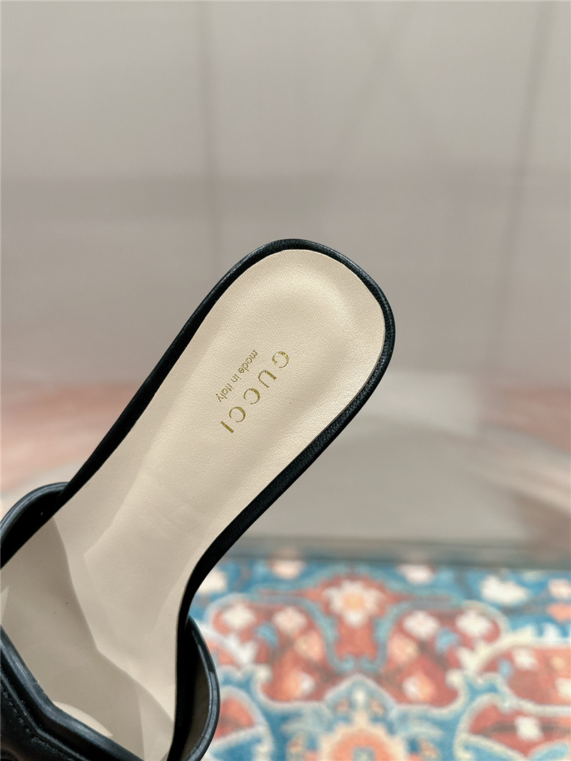 Gvc*1 interlocking g black mid-heel slide sandals