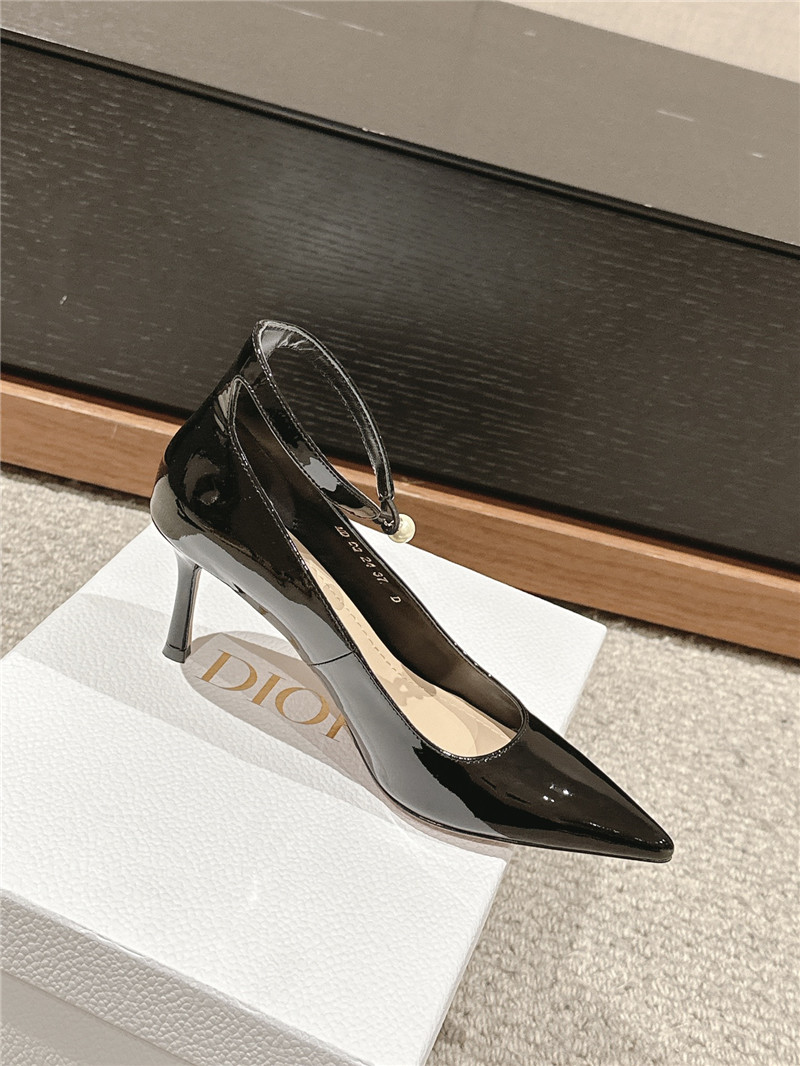 D10r pearl ankle pointed pumps black patent