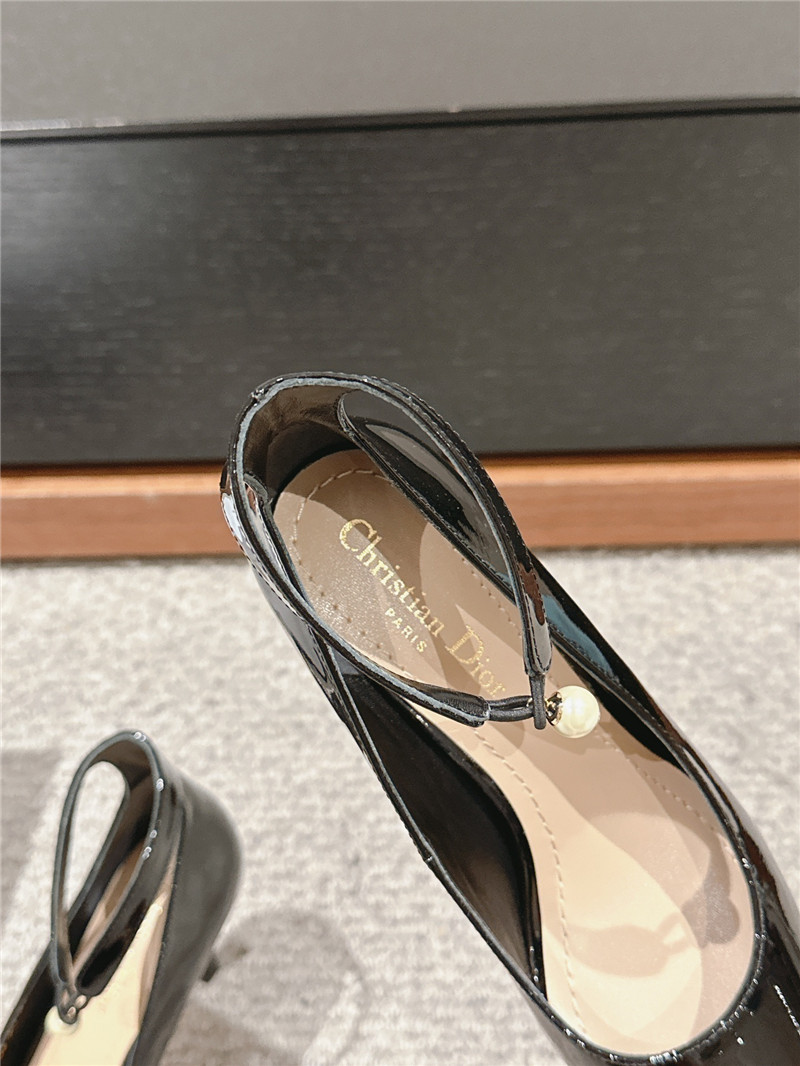 D10r pearl ankle pointed pumps black patent