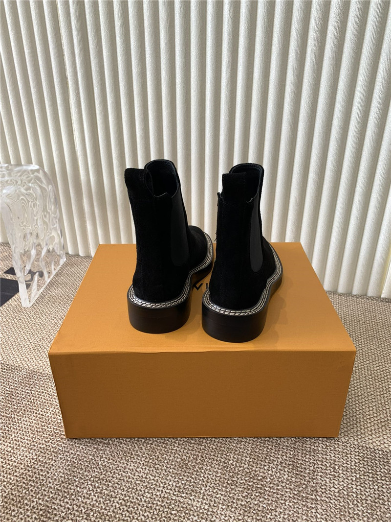 l0vis Vvtt0n beaubourg ankle chelsea boots in suede