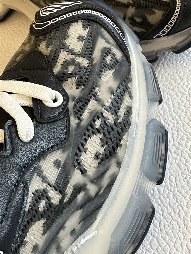 D10r mesh oblique vibe sneakers