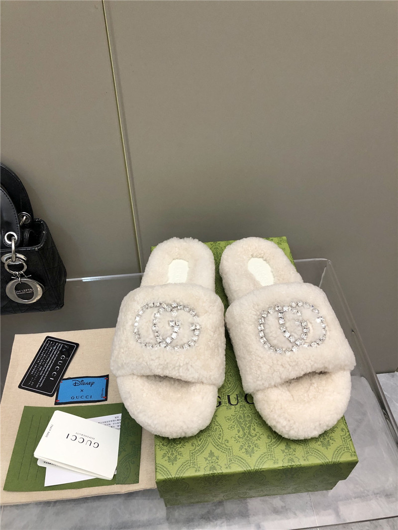 Gvc*1 rhinestone gg shearling slides white